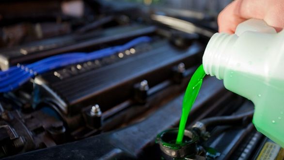 what-is-car-antifreeze-and-the-signs-of-when-to-replace-it